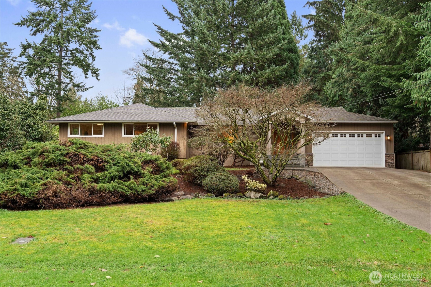 20614 4th Avenue SW, Normandy Park, WA 98166