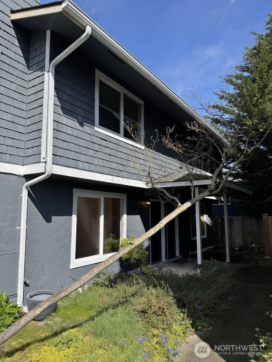 7431 212th Street SW, Edmonds, WA 98026