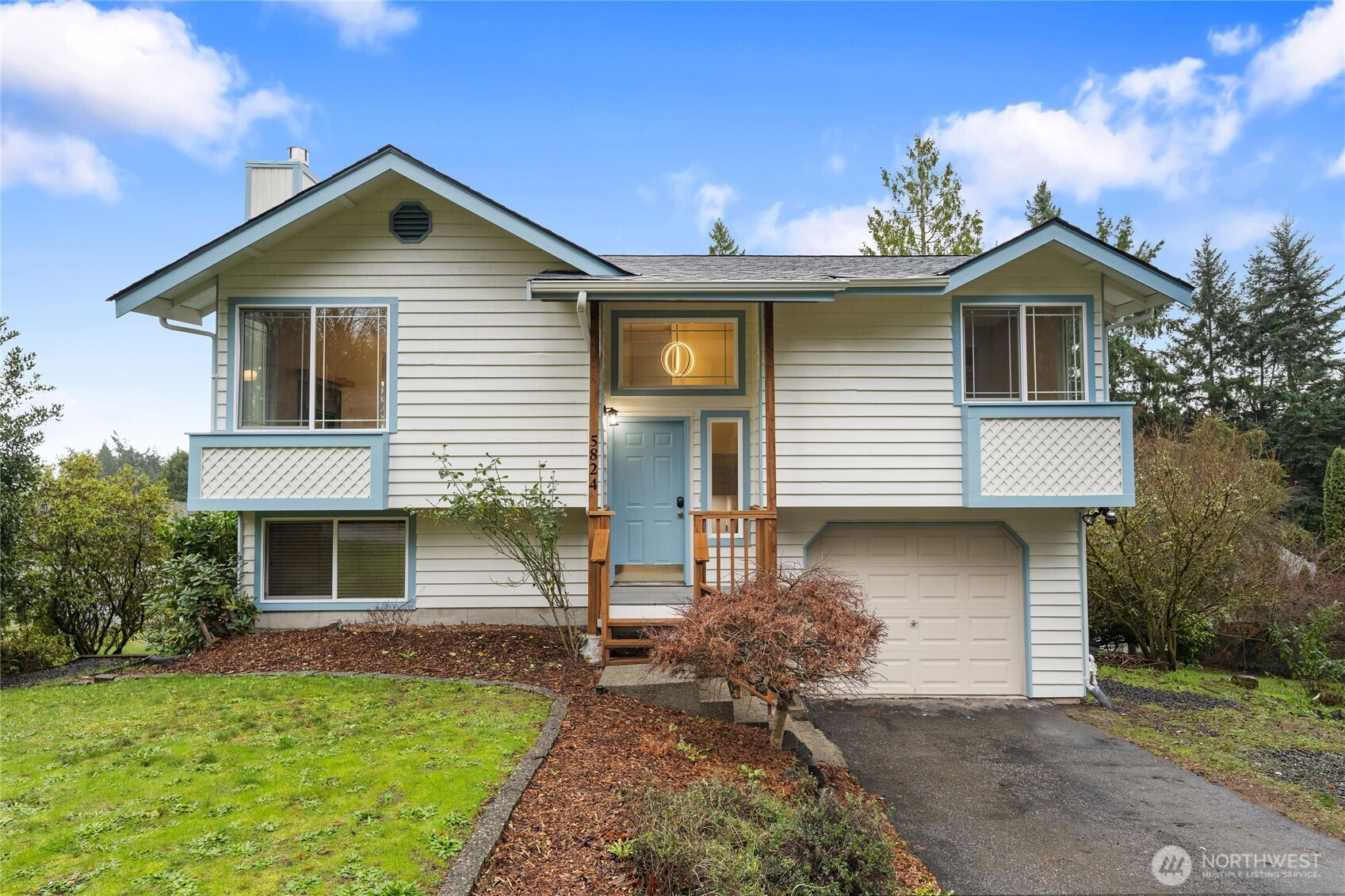 5824 Olive Avenue NE, Bremerton, WA 98311