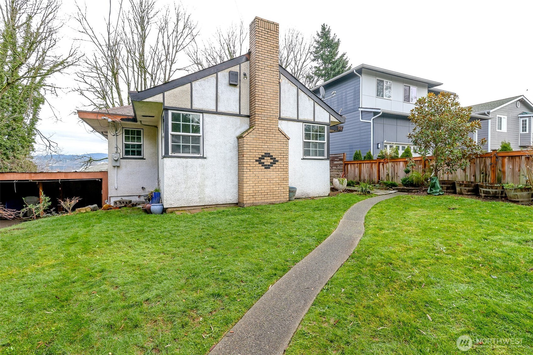 98 Hardie Avenue SW, Renton, WA 98057