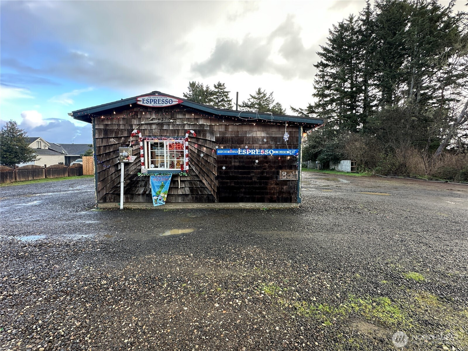 1804 Pacific Ave N, Long Beach, WA 98631