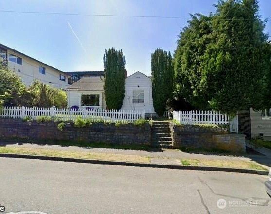 640 Bell Street, Edmonds, WA 98020