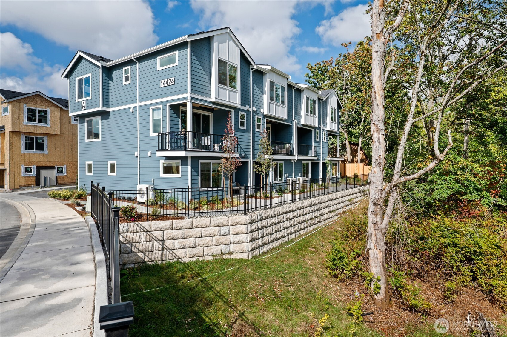 14424 Madison Way, Lynnwood, WA 98087