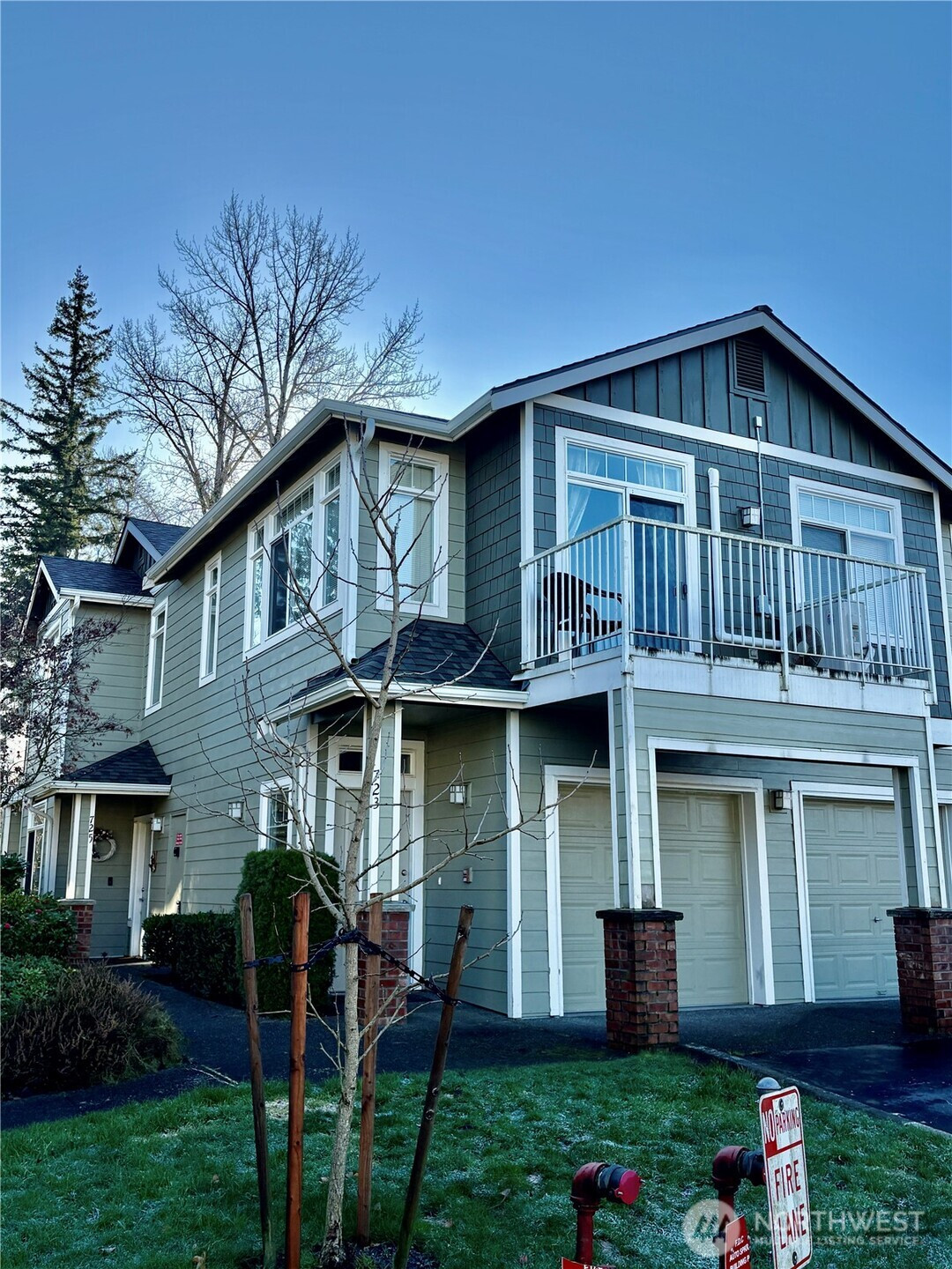 723 241st Lane SE, Sammamish, WA 98074