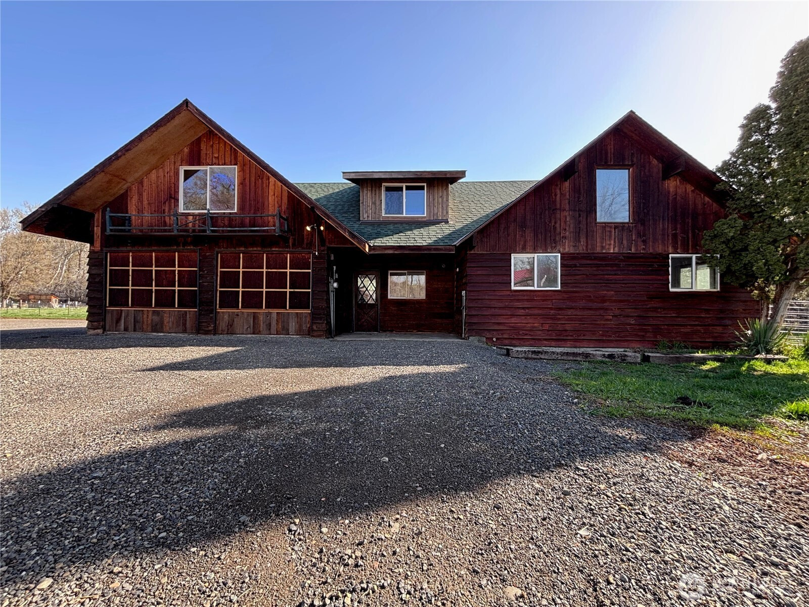 11690 N Thorp Highway, Thorp, WA 98946