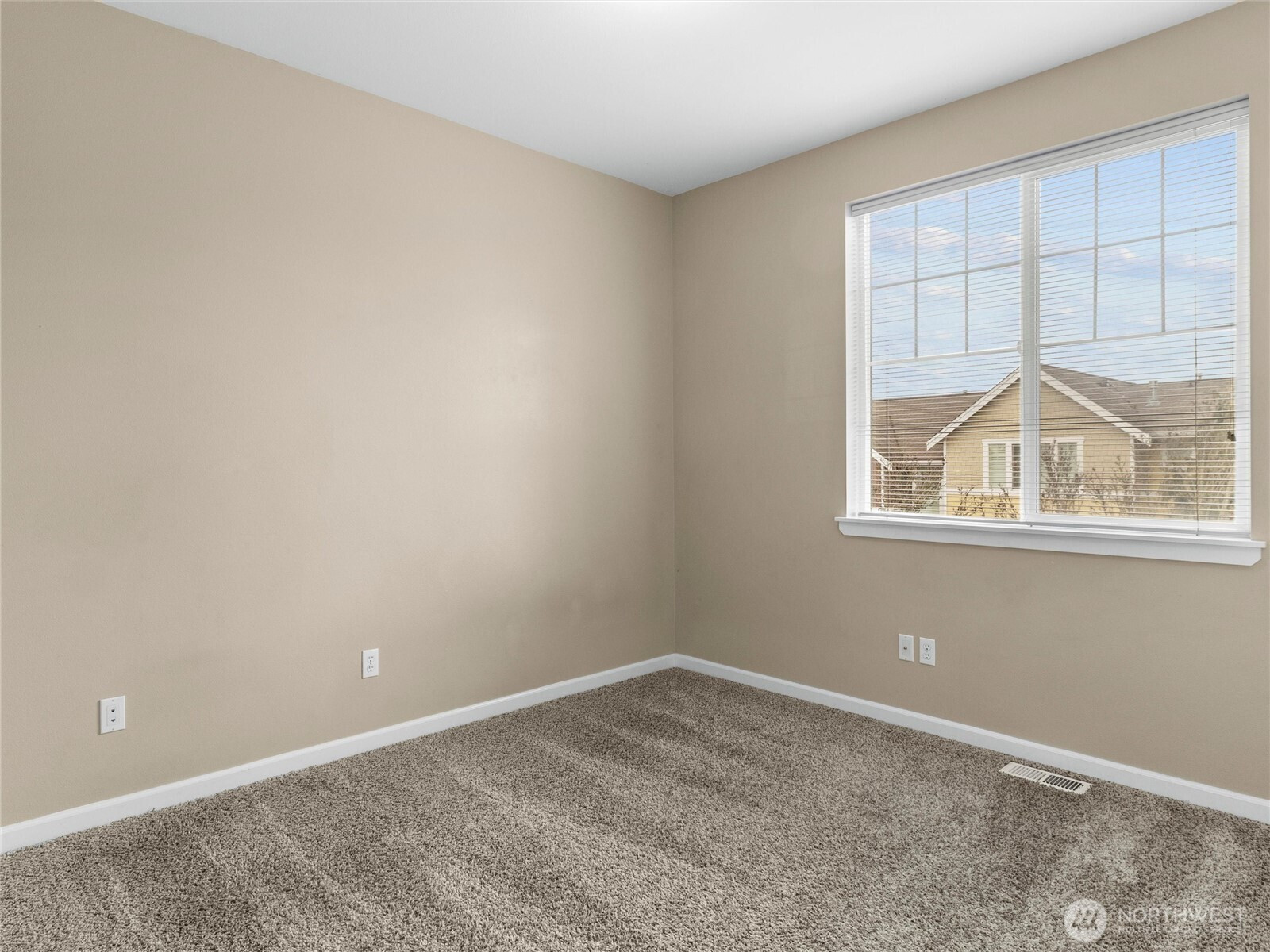 106 Birch Street, Fircrest, WA 98466