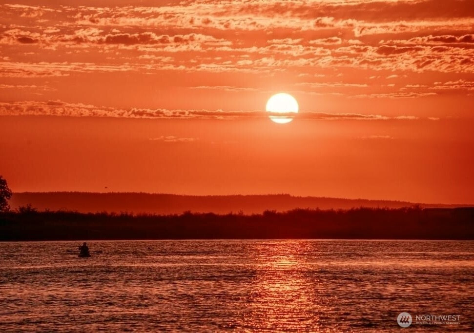 2824 Grand Avenue, Everett, WA 98201