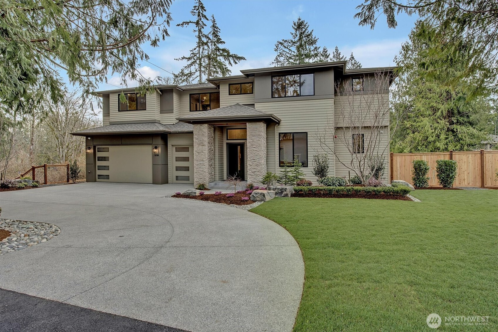 24705 SE 14th Street, Sammamish, WA 98075