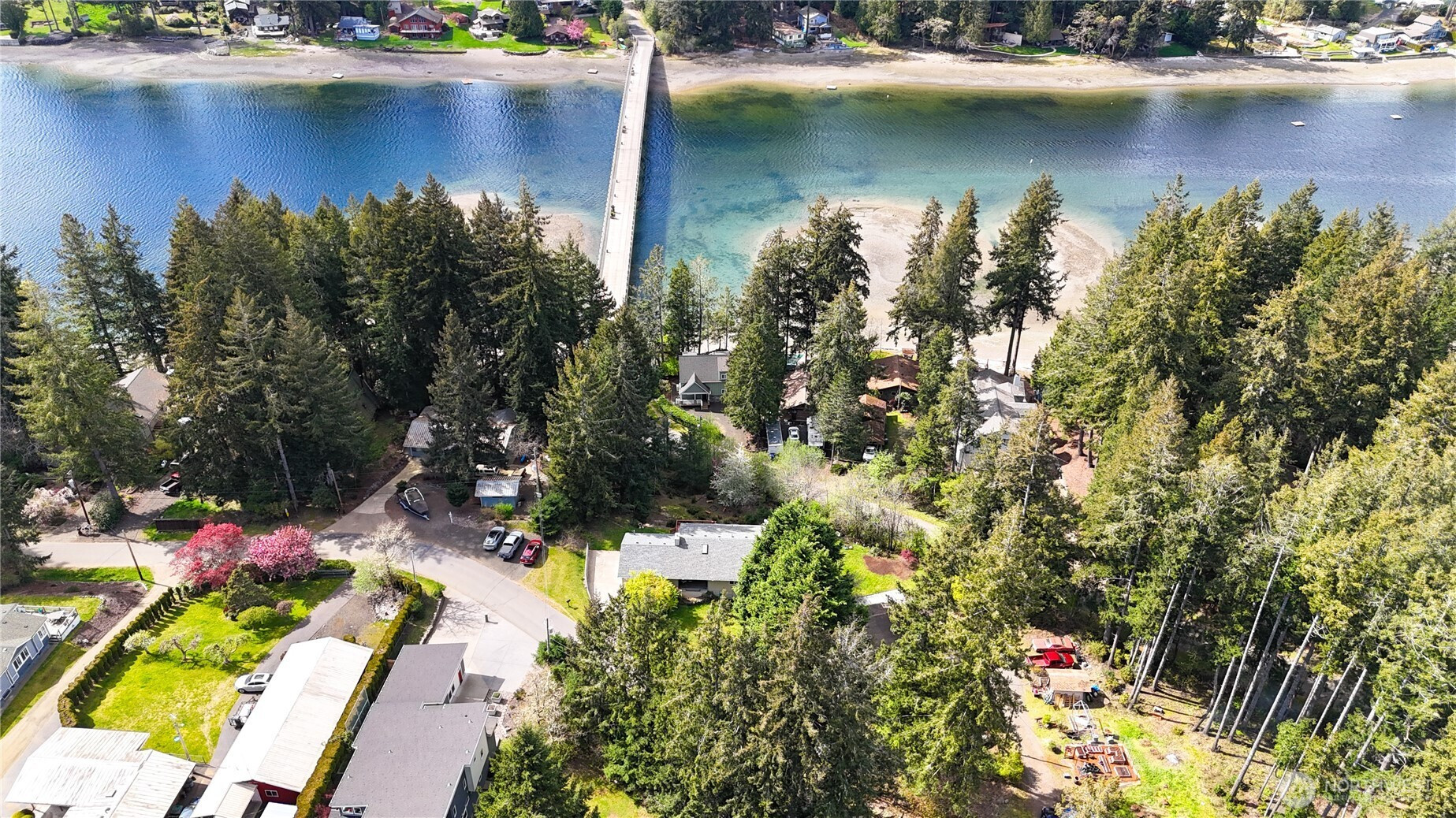 90 E Treasure Island Drive, Allyn, WA 98524
