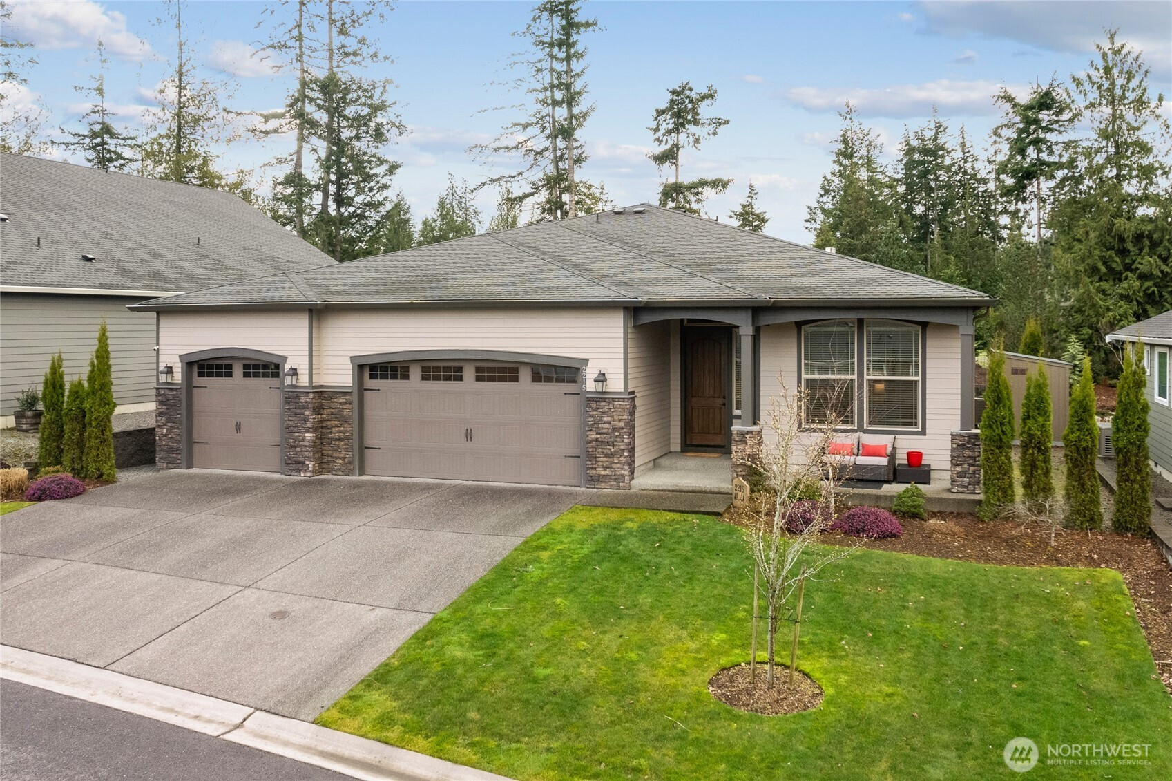 2215 Donnegal Circle SW, Port Orchard, WA 98367