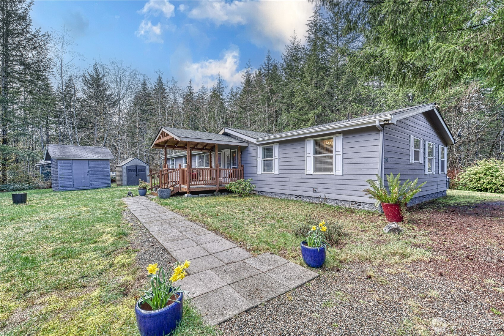 251 E Morris Creek Drive, Belfair, WA 98528