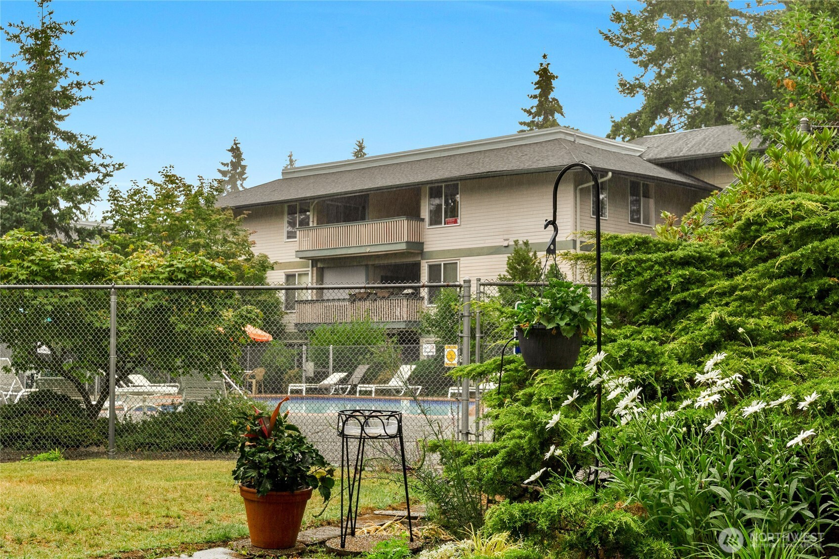 5630 200th Street SW, Lynnwood, WA 98036