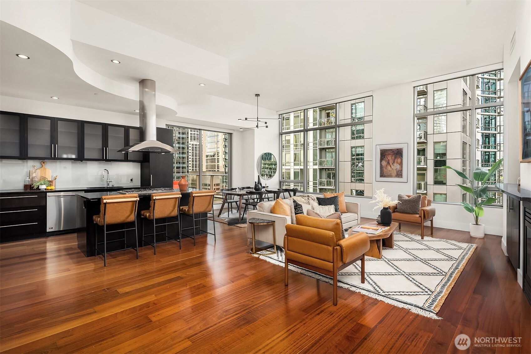 900 Lenora Street, Seattle, WA 98121