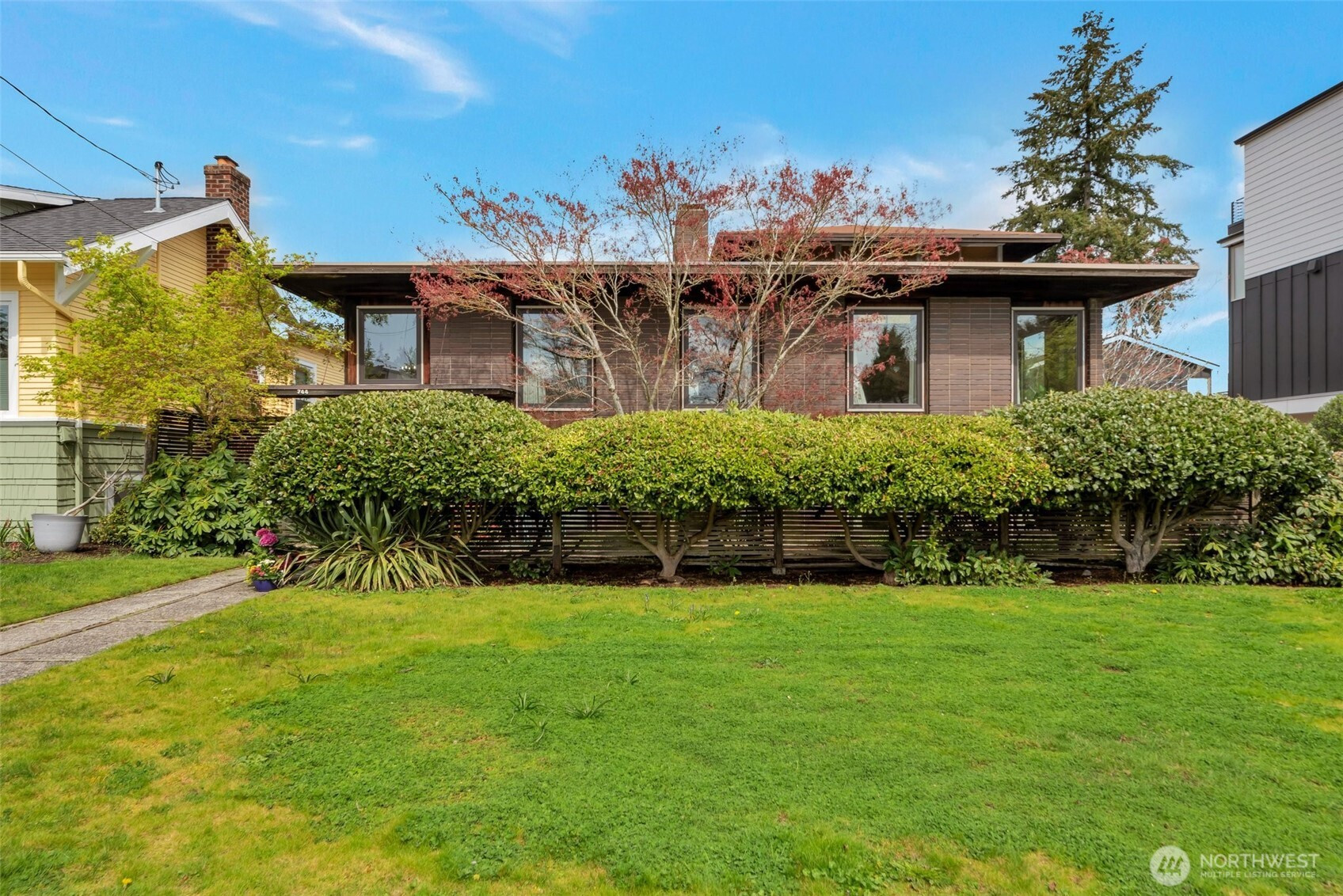 744 N 66th Street, Seattle, WA 98103