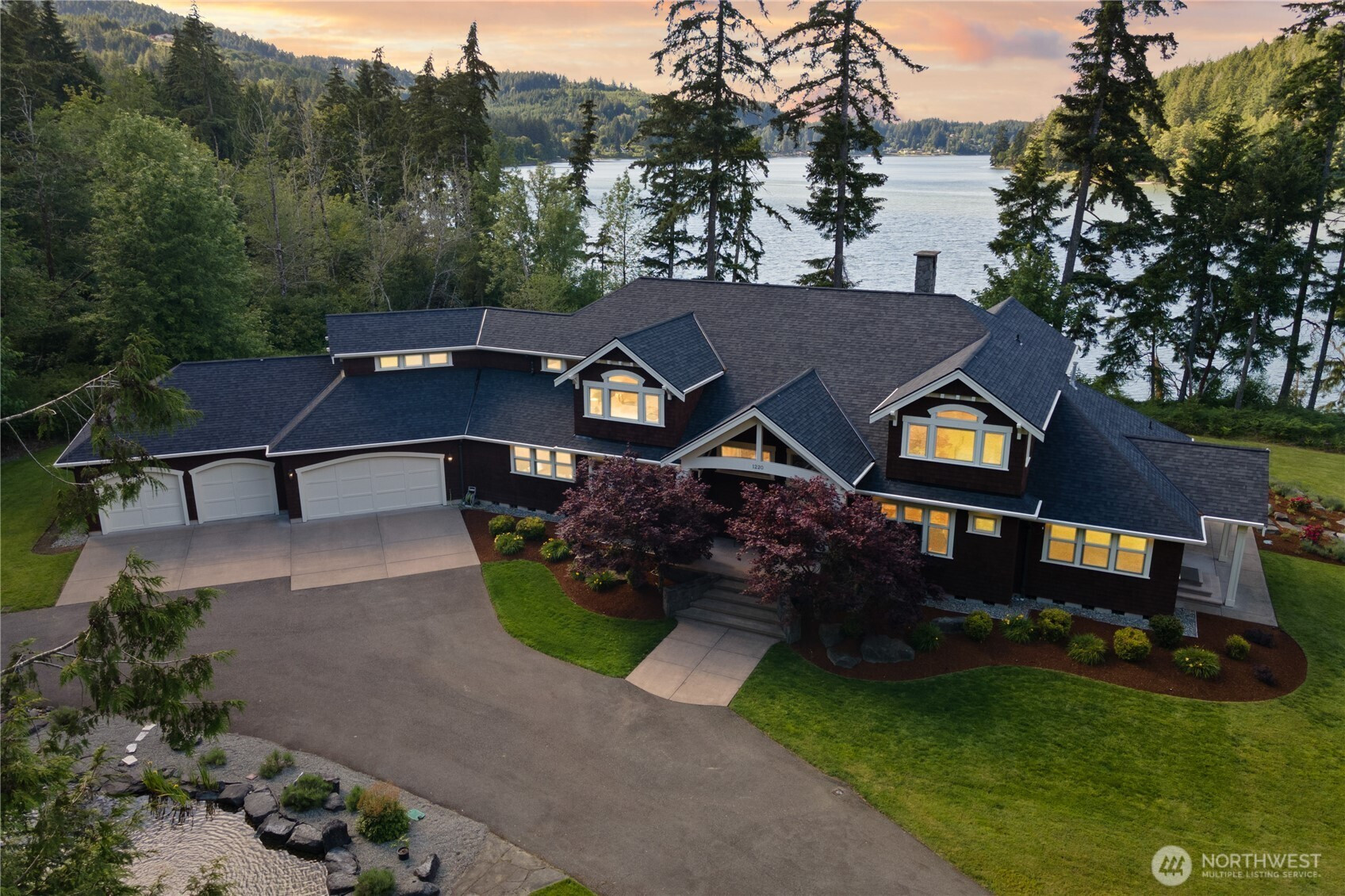 1220 Madrona Beach Road NW, Olympia, WA 98502