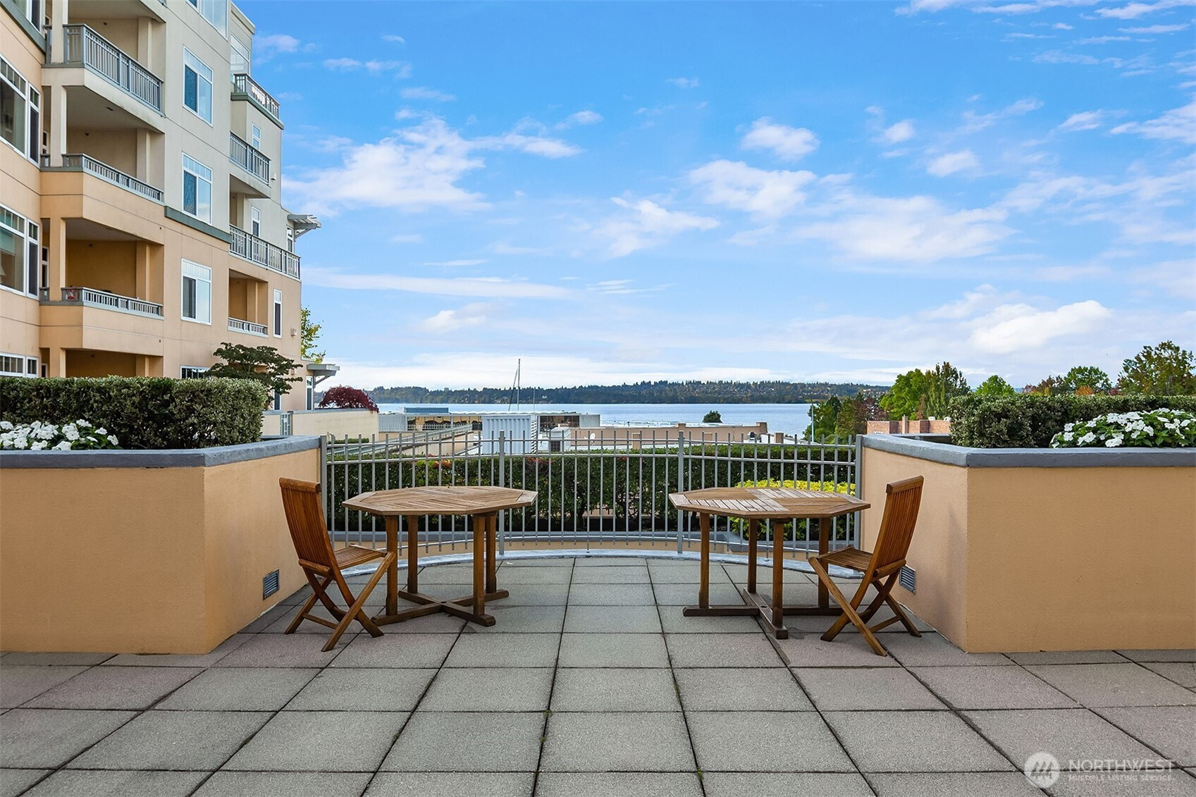 109 2nd Street S, Kirkland, WA 98033