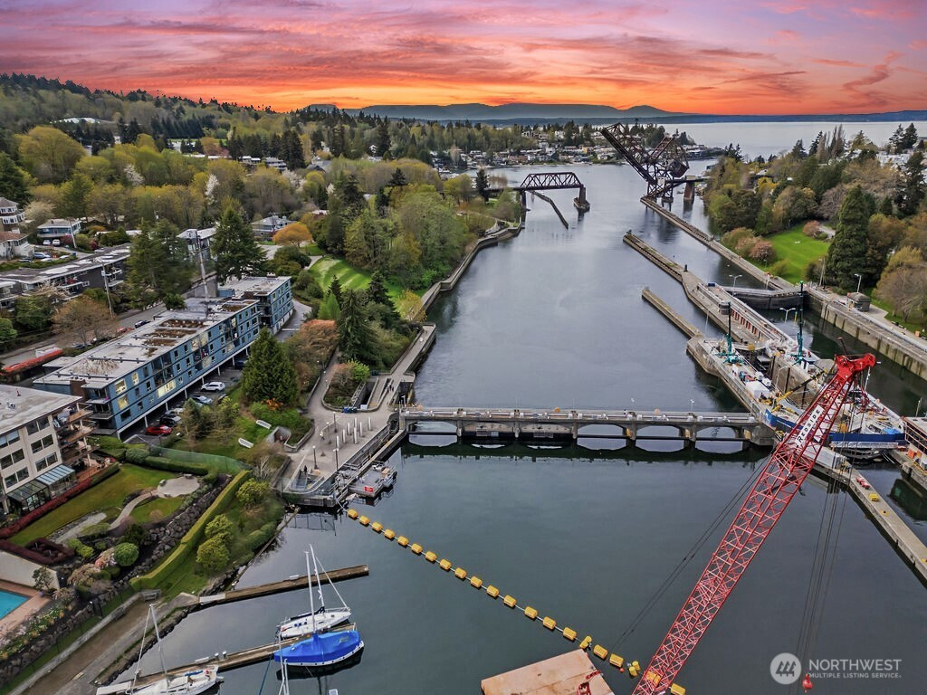 3200 W Commodore Way, Seattle, WA 98199