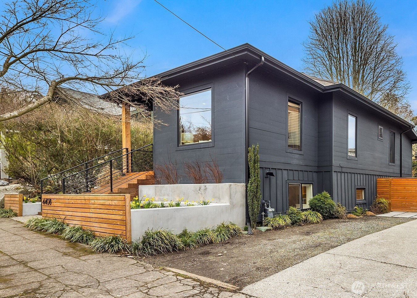 4408 Thackeray Place NE, Seattle, WA 98105