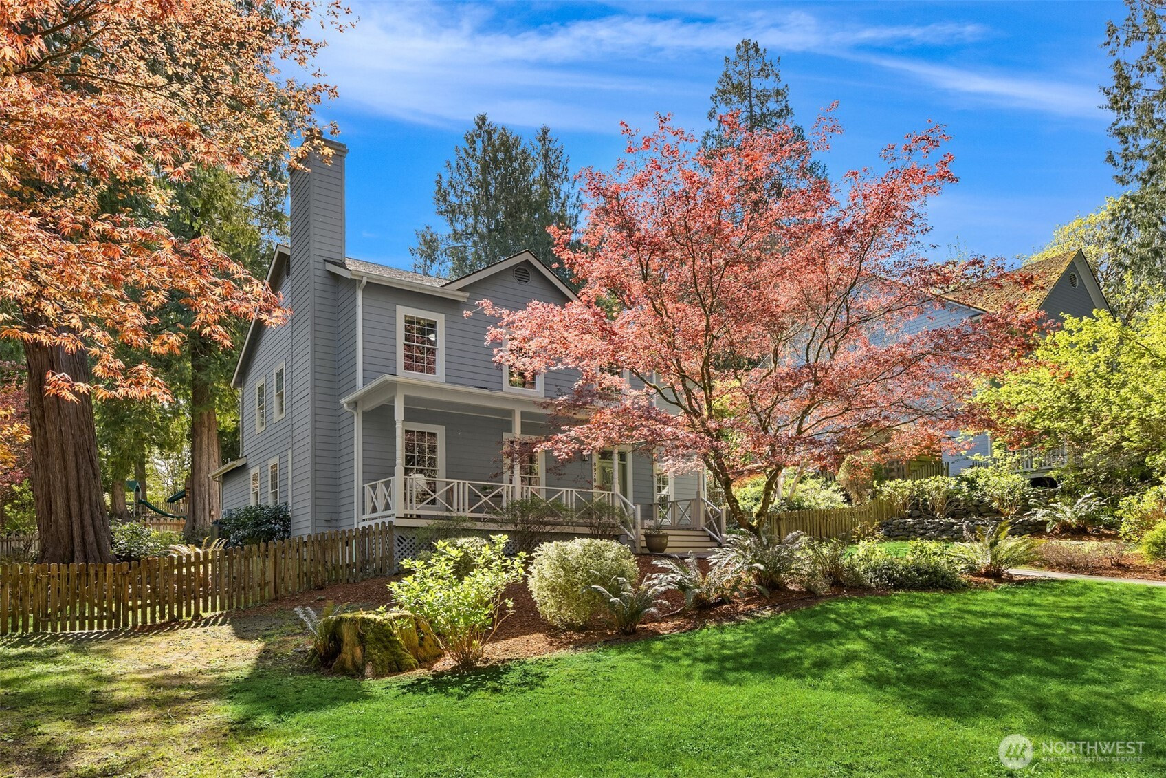 8970 Woodbank Drive NE, Bainbridge Island, WA 98110