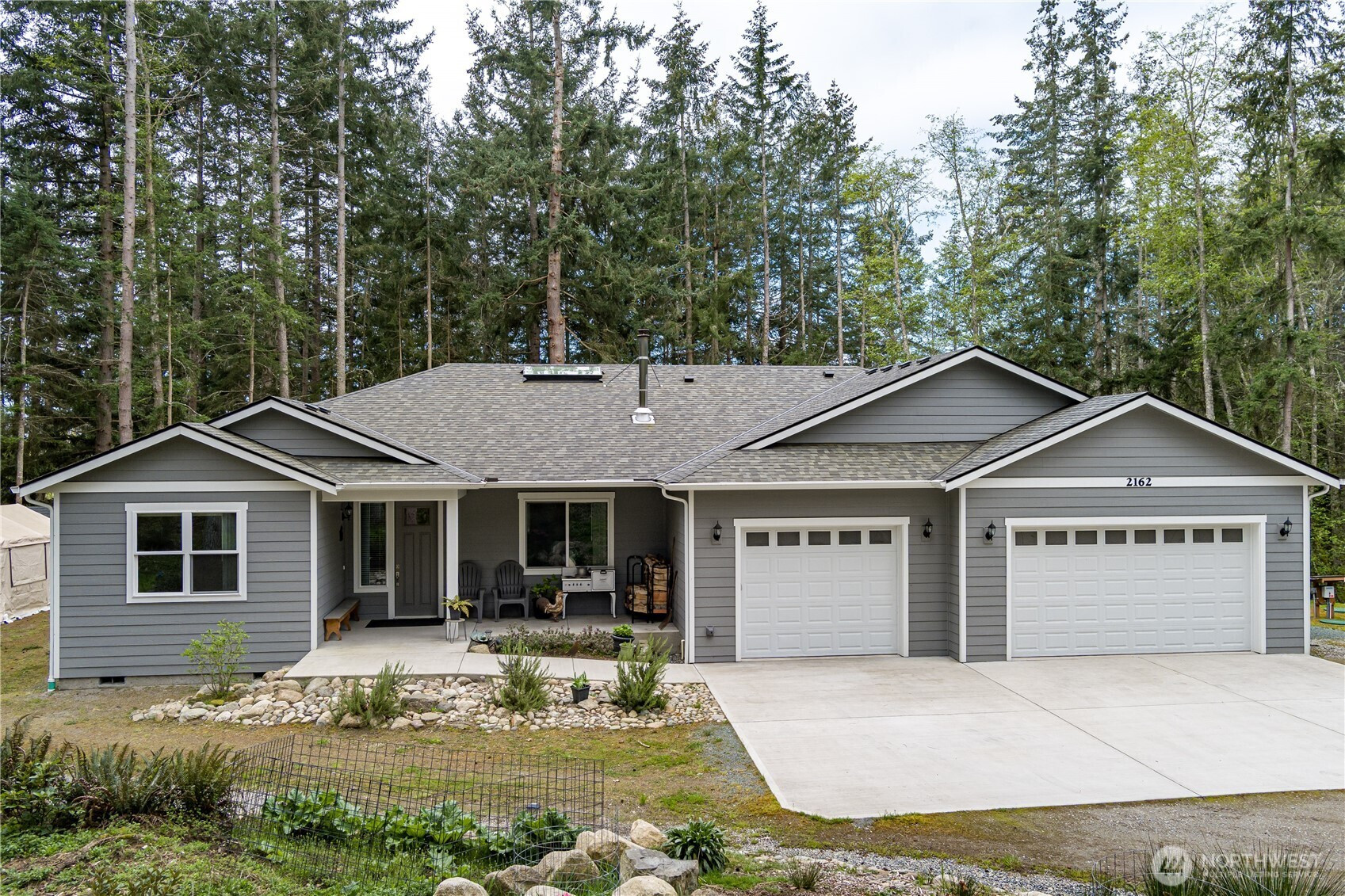 2162 Middle Drive, Freeland, WA 98249