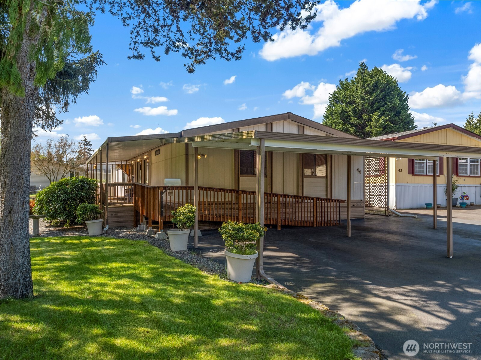 2101 S 324th Street, Federal Way, WA 98003