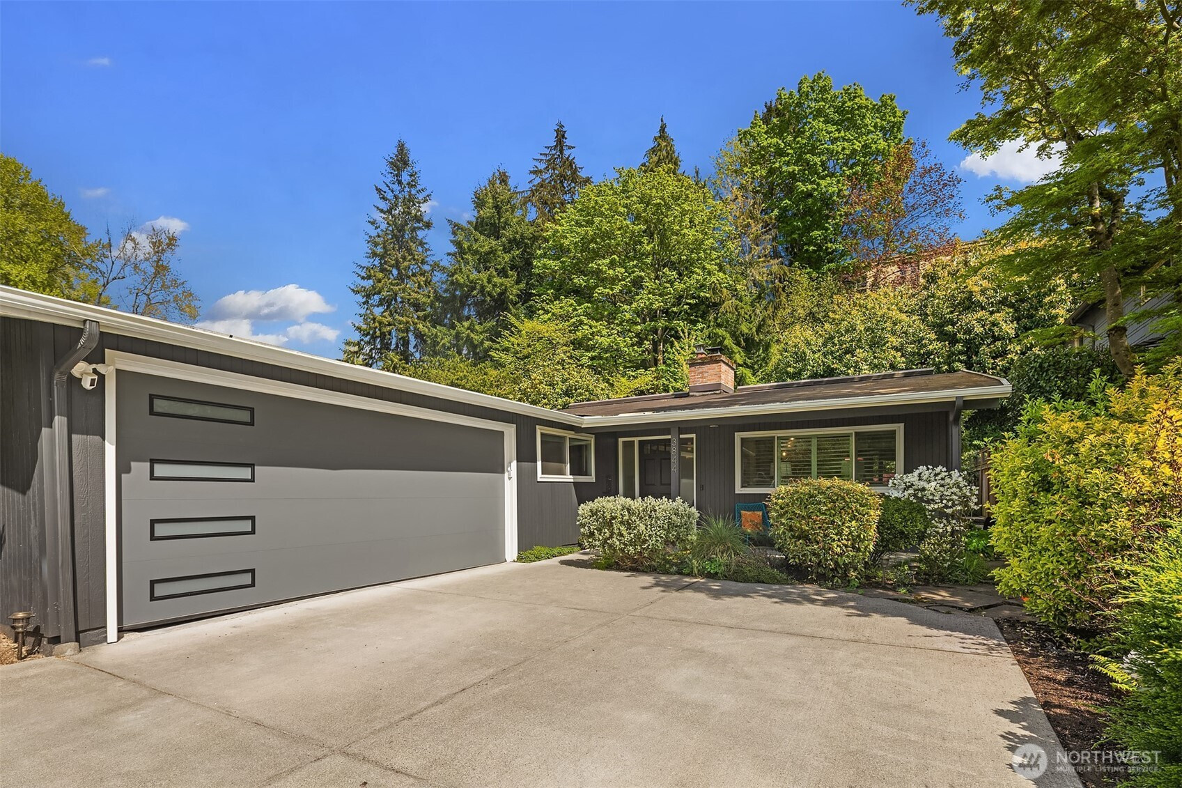 3844 Surber Drive NE, Seattle, WA 98105