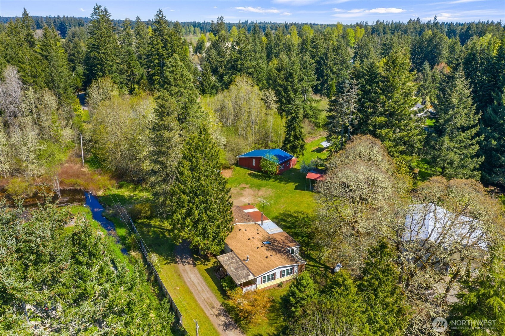 958 Tipsoo Loop S, Rainier, WA 98576