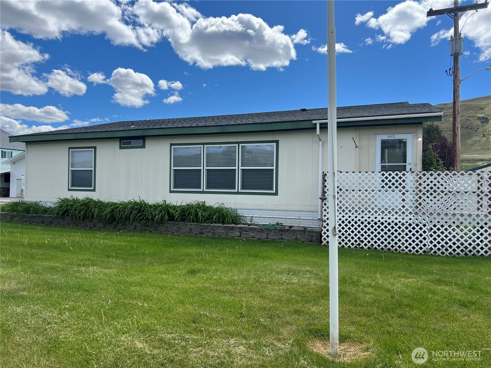 602 Foster Ave., Bridgeport, WA 98813