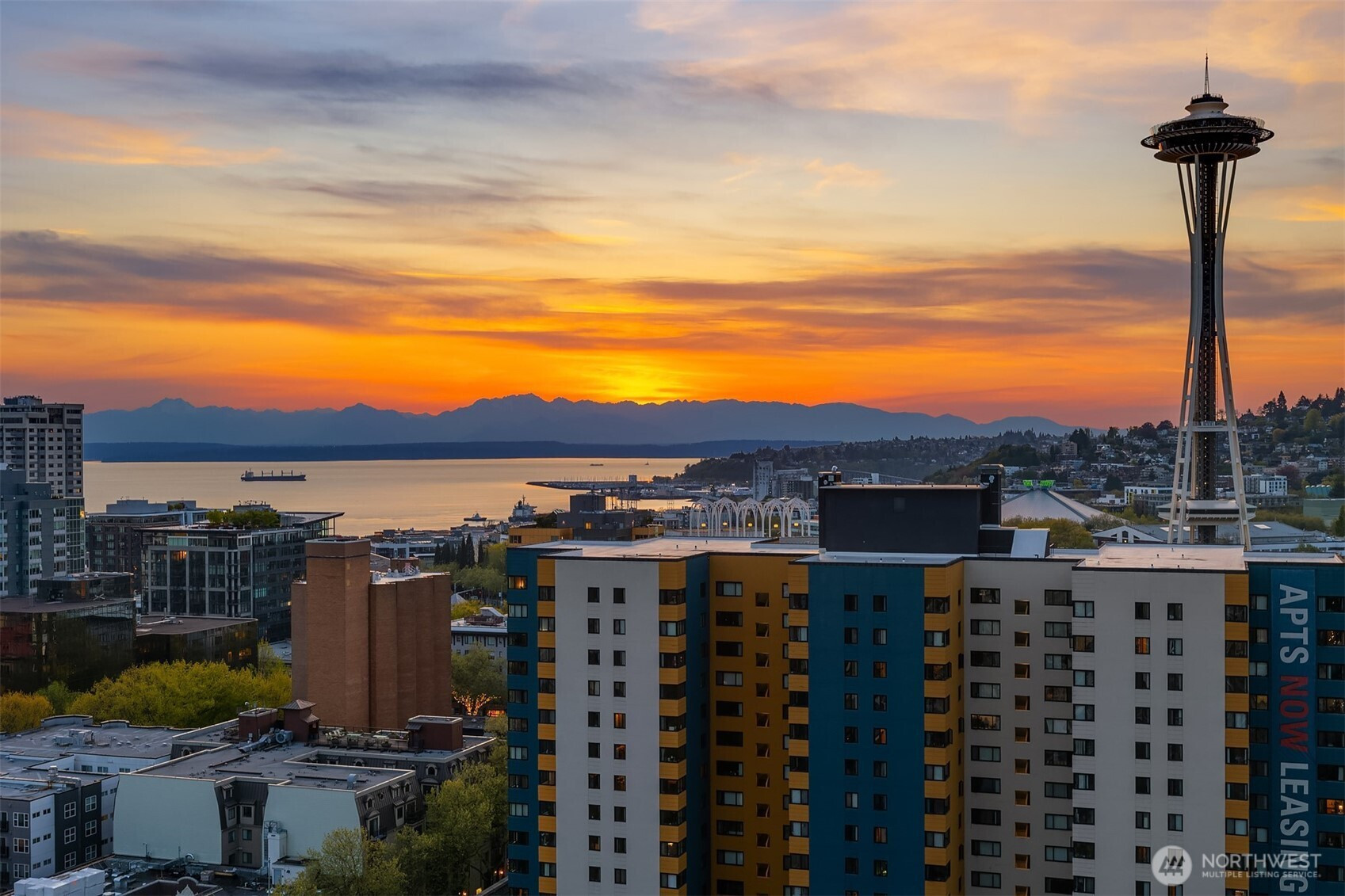 583 Battery Street, Seattle, WA 98121