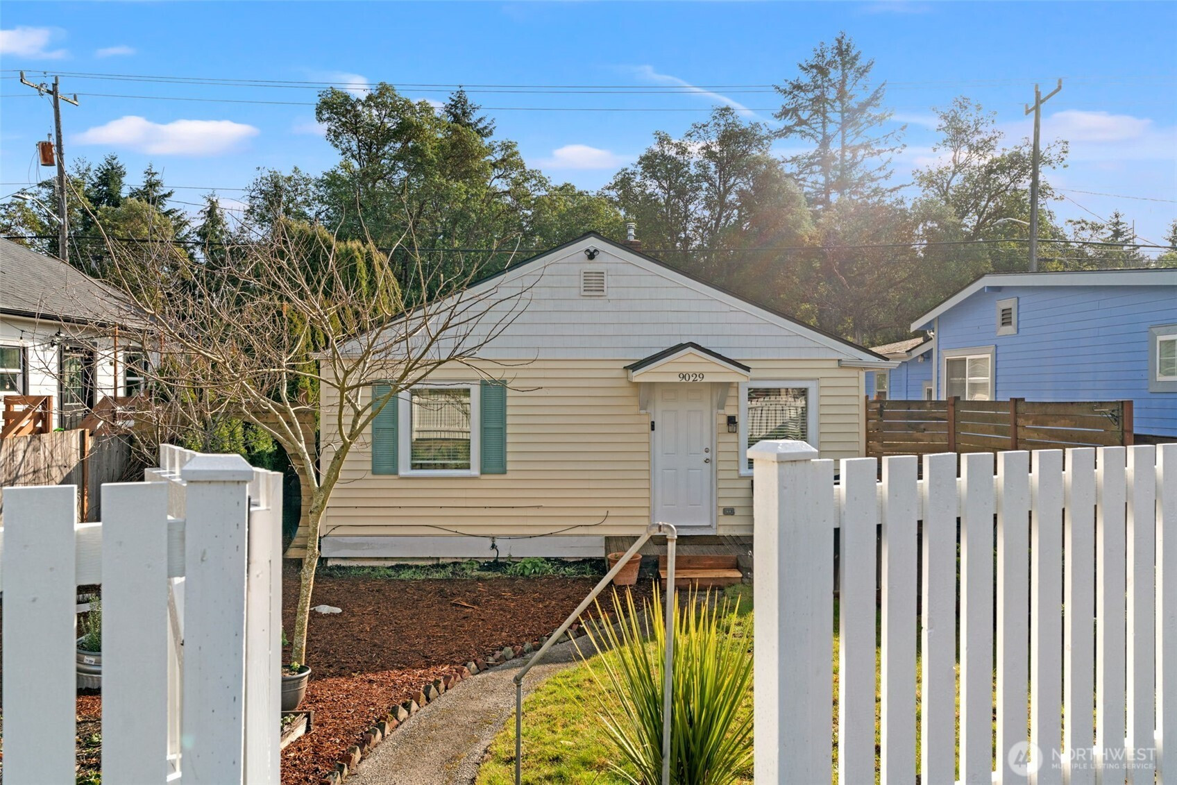 9029 8th Avenue SW, Seattle, WA 98106