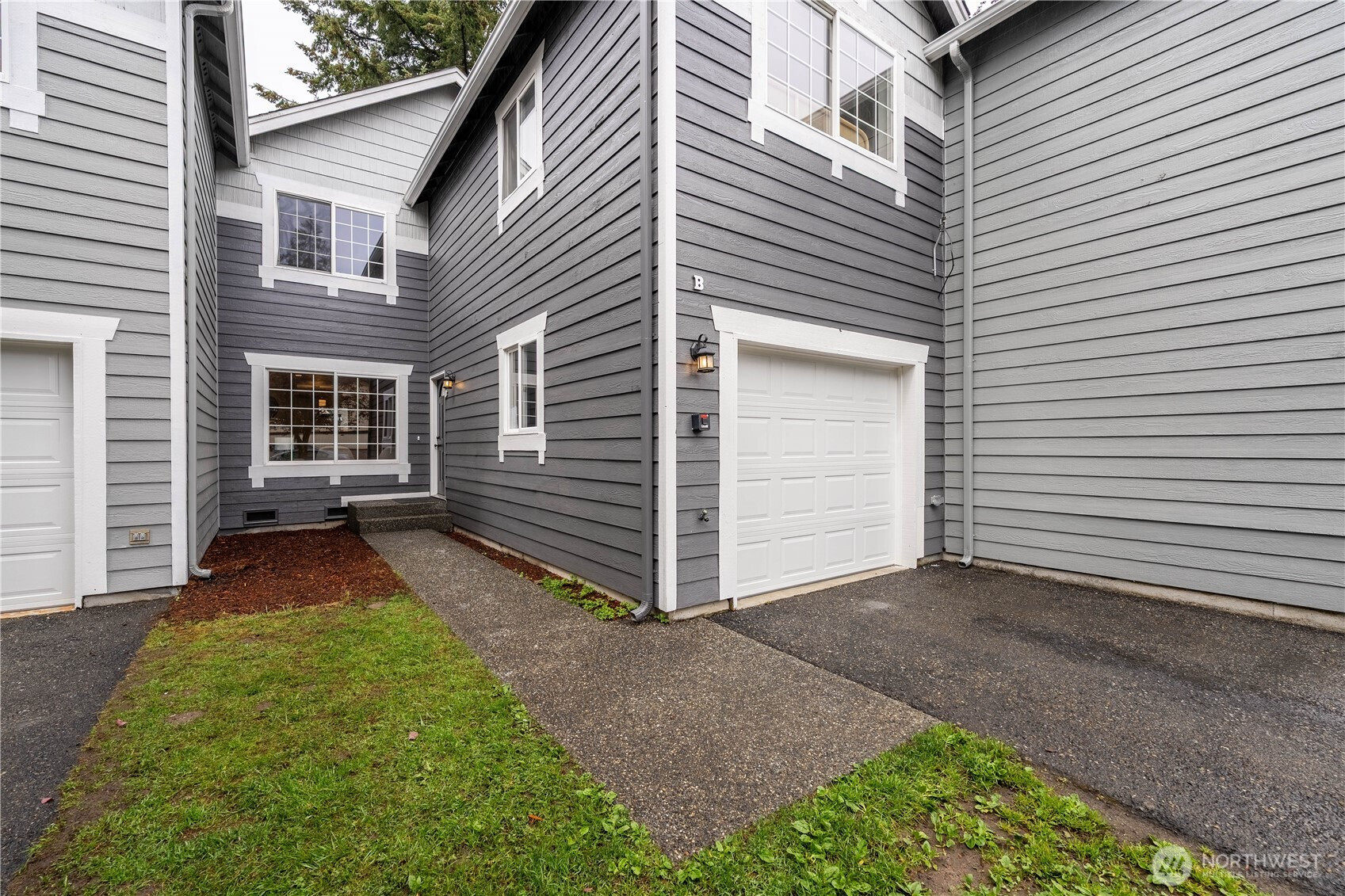 6916 Rainier Drive, Everett, WA 98203