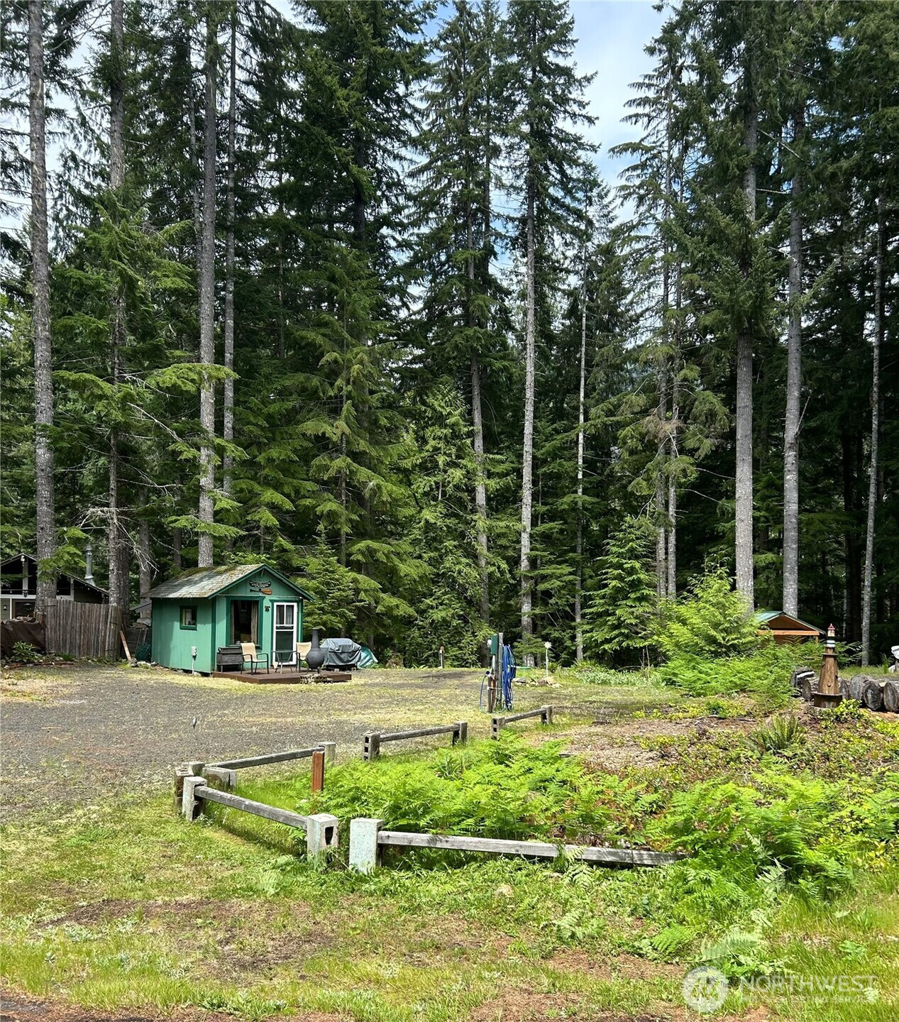 151 N Quinault Place, Hoodsport, WA 98548