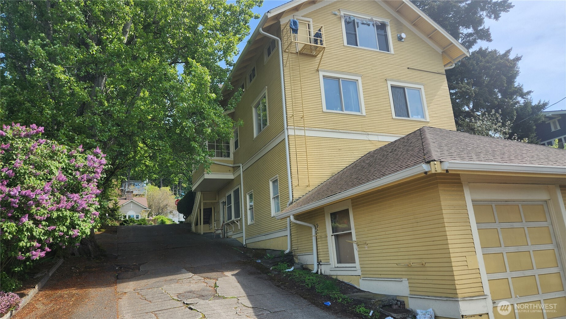 225 N Forest Street, Bellingham, WA 98225