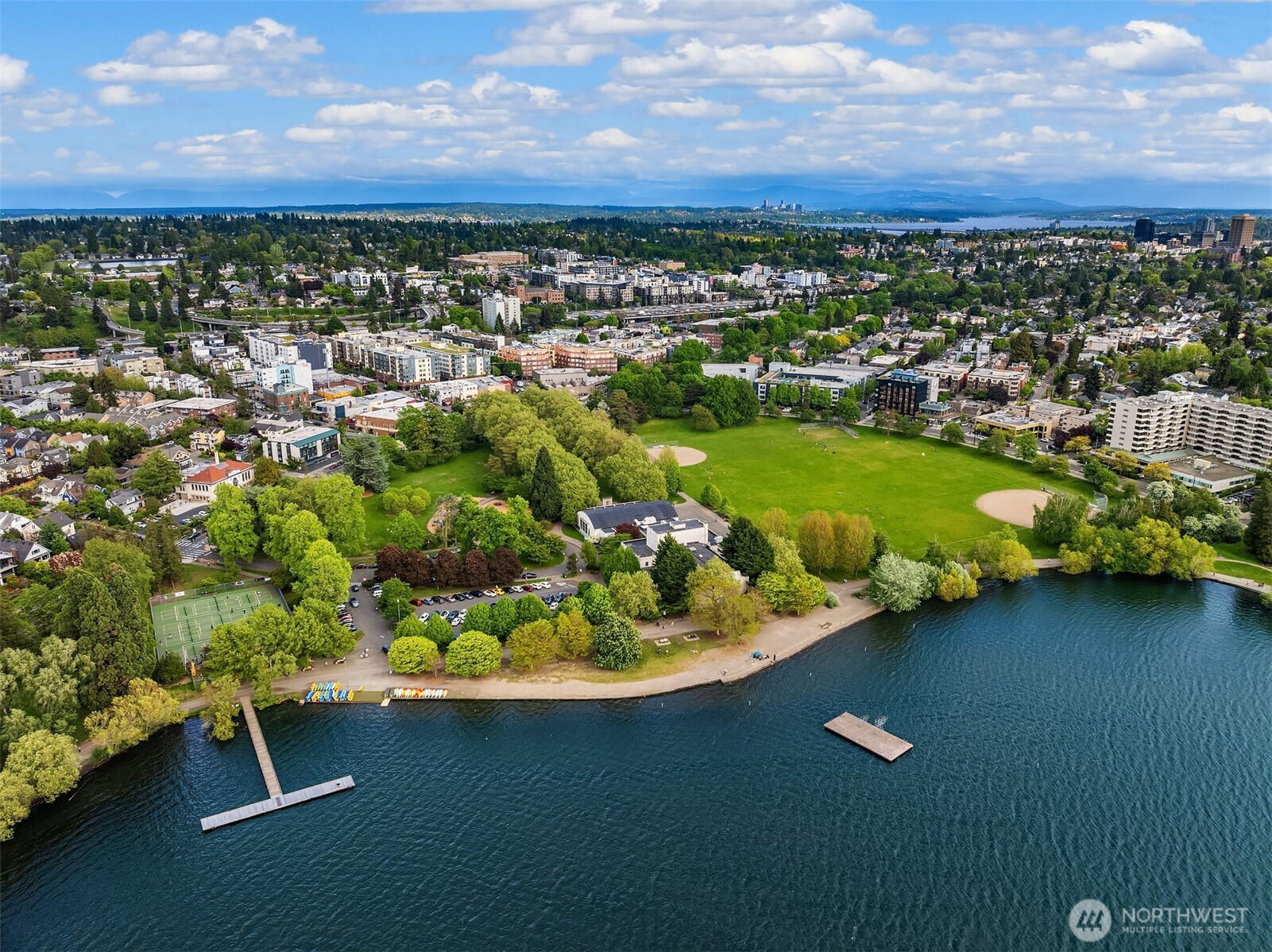 413 NE 70th Street, Seattle, WA 98115