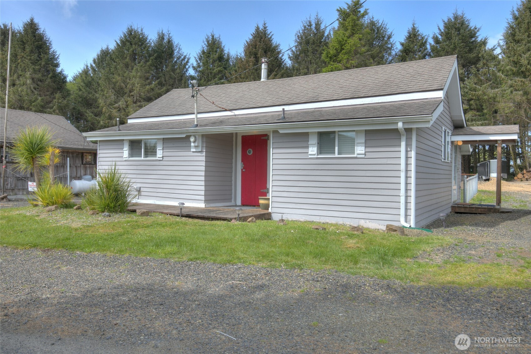 77 Oyehut Road, Hoquiam, WA 98550