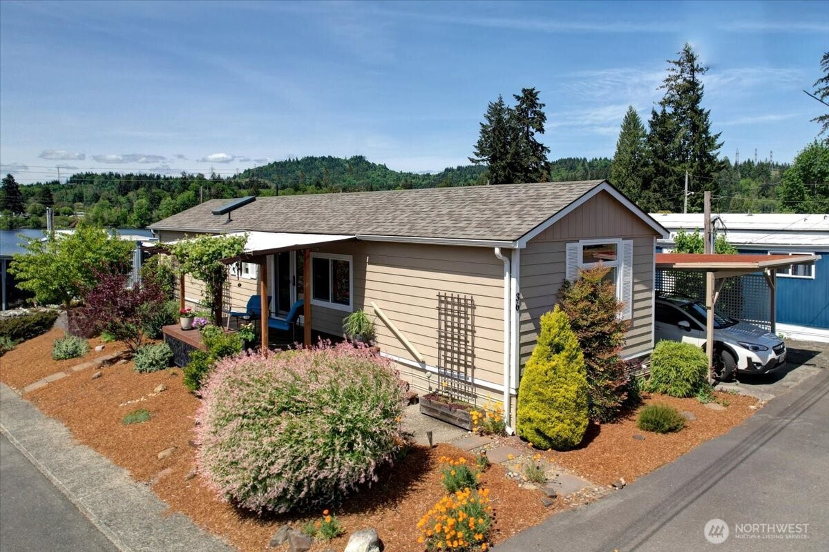 4707 Black Lake Belmore Road SW, Olympia, WA 98512