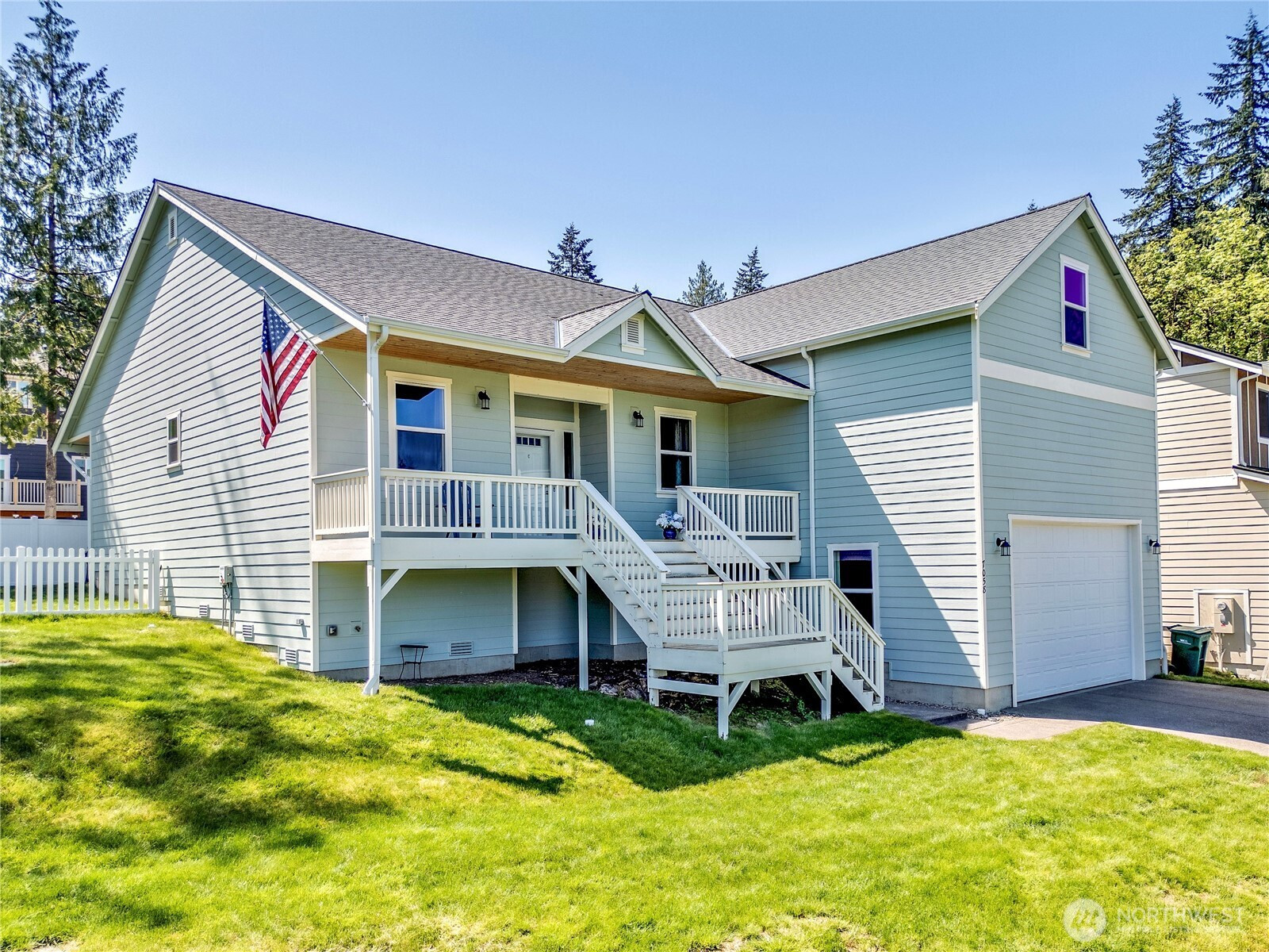 7058 E Nightingale Street, Port Orchard, WA 98366