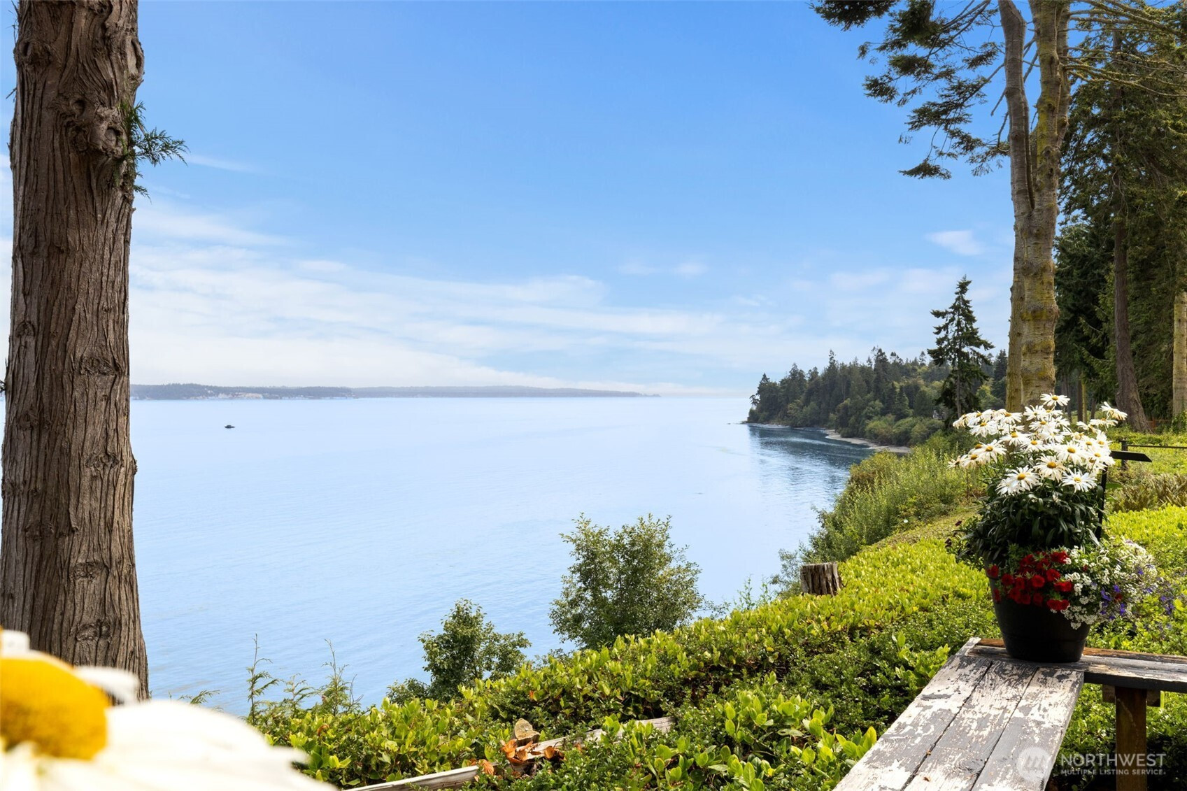 1620 E Marrowstone Road, Nordland, WA 98358