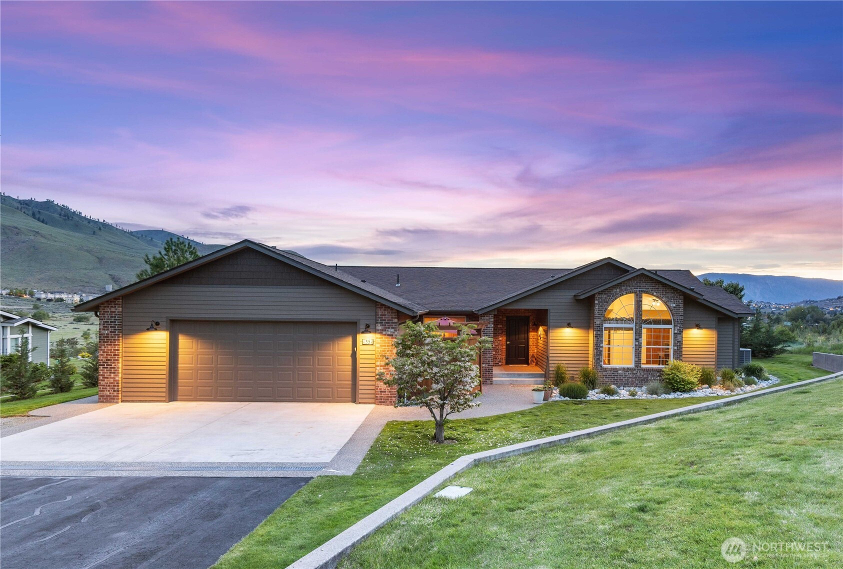 35 Chestnut Street, Chelan, WA 98816