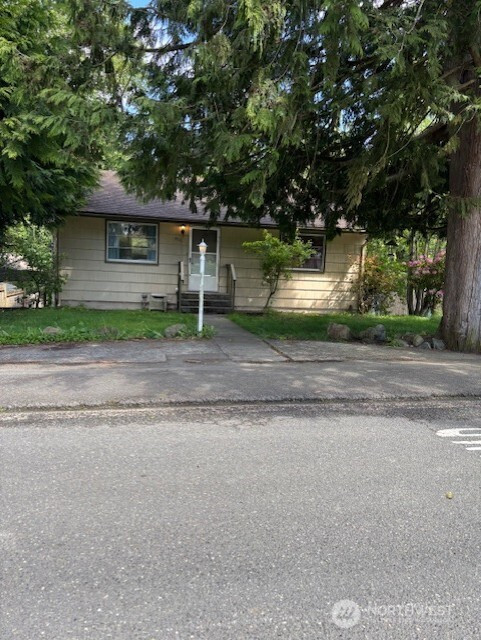 4711 Seahurst Avenue, Everett, WA 98203