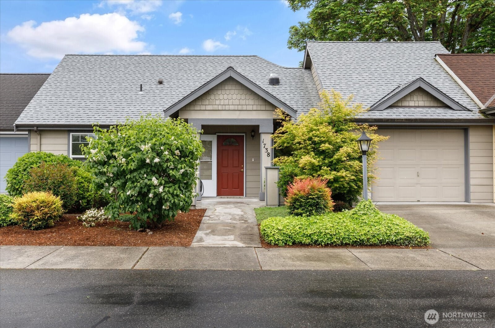 1738 Alliance Avenue, Freeland, WA 98249