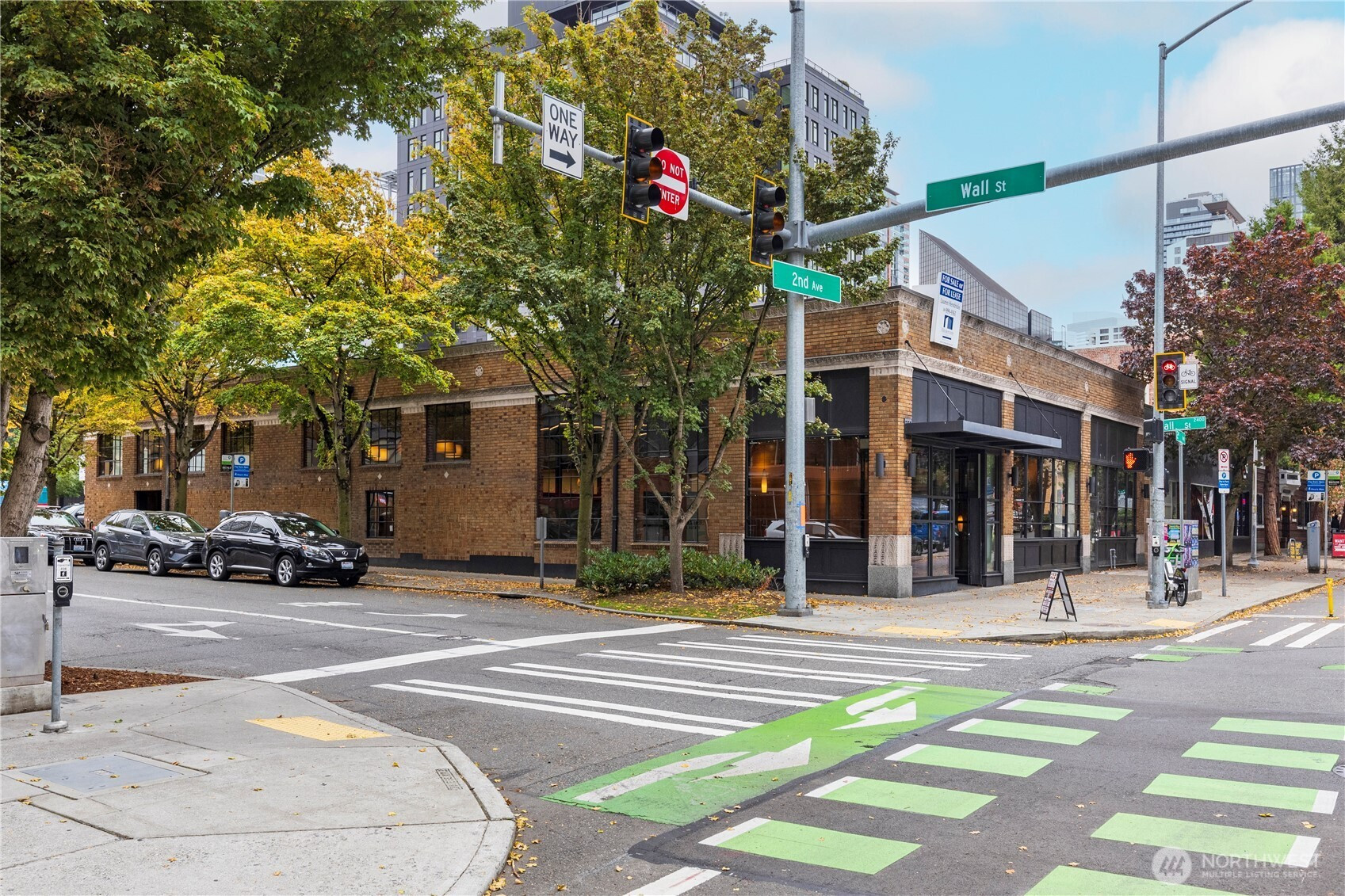 2420 2nd Avenue, Seattle, WA 98121