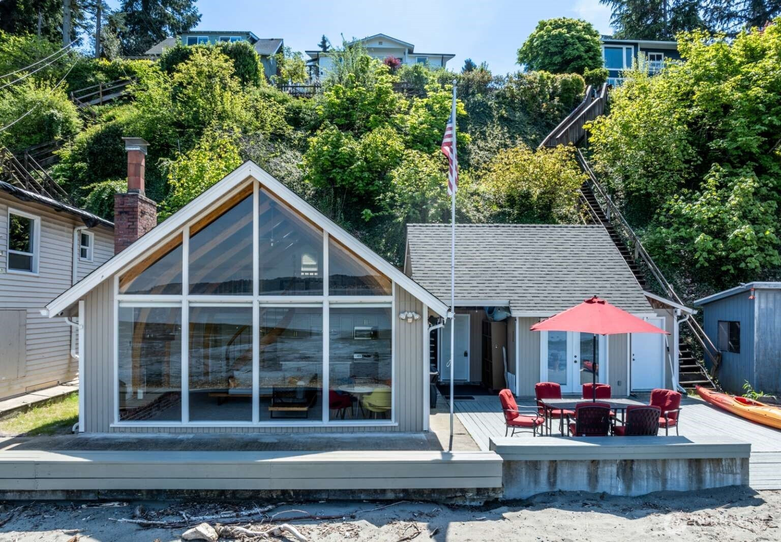 1719 Beach Drive NE, Tacoma, WA 98422