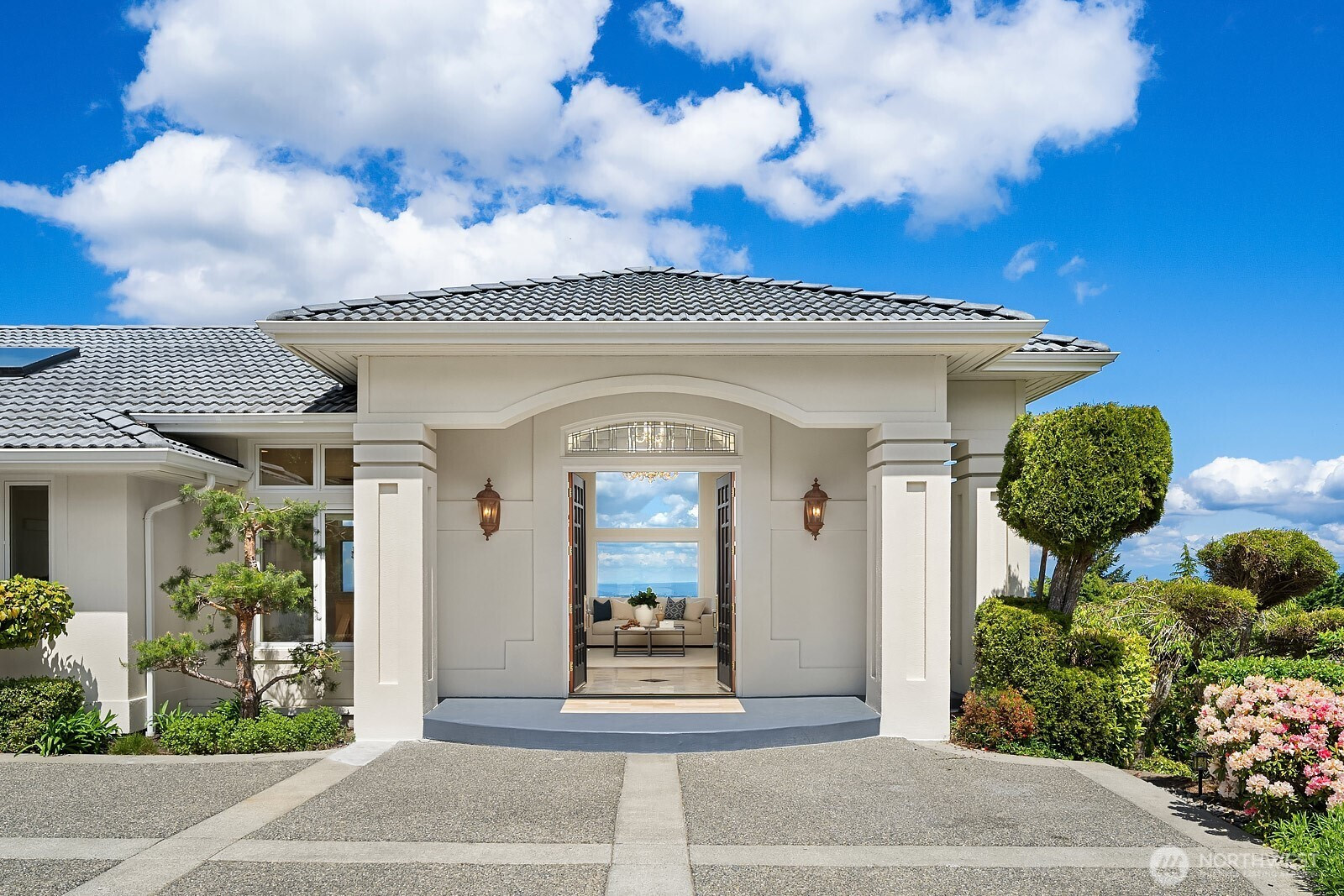 5891 169th Ave SE, Bellevue, WA 98006