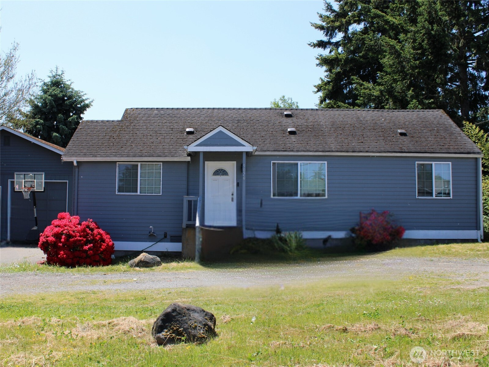 9020 Corbin Drive, Everett, WA 98204