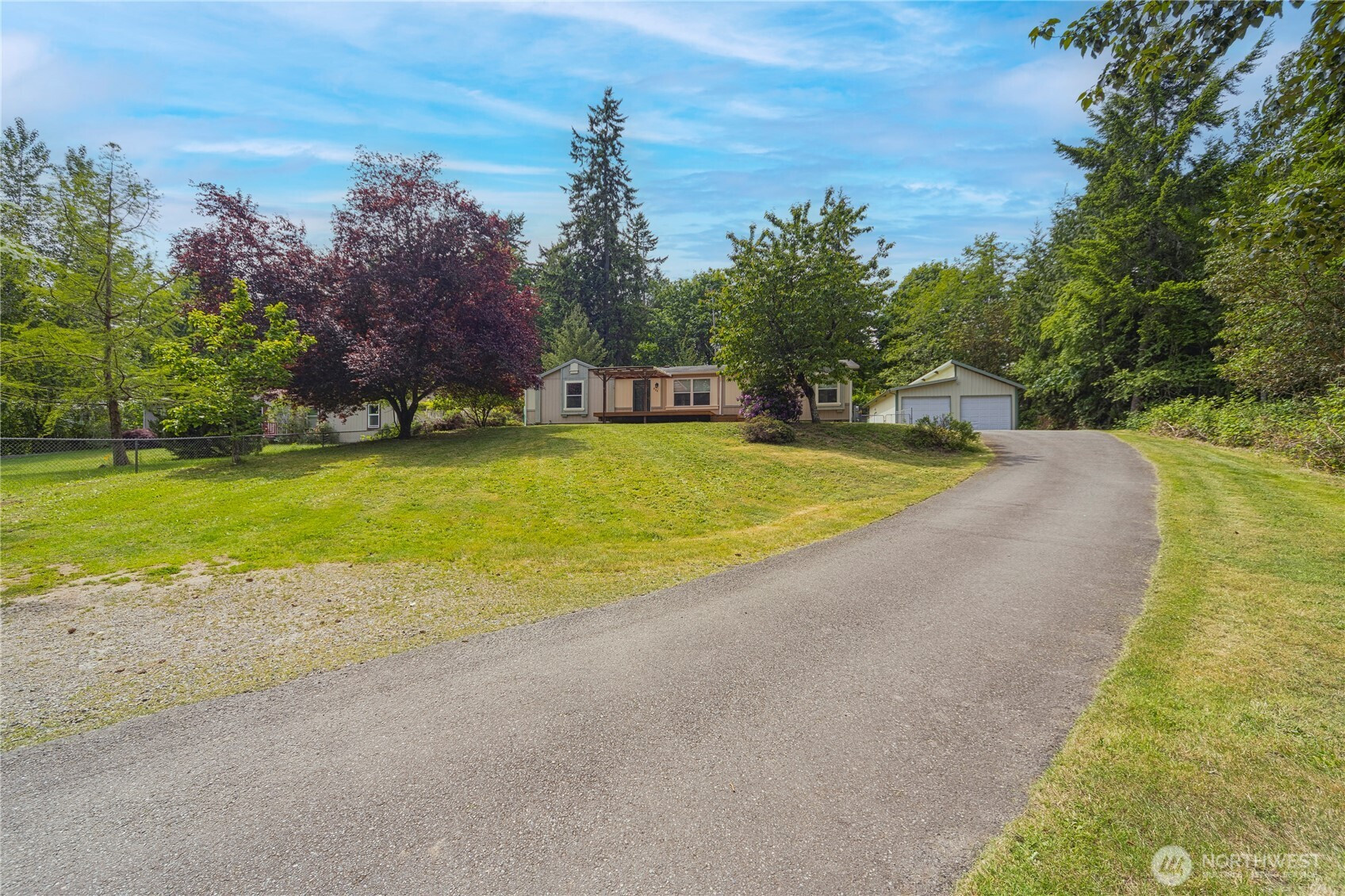 824 Cherub Place East, Port Orchard, WA 98366