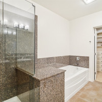 375 Kirkland Avenue, Kirkland, WA 98033