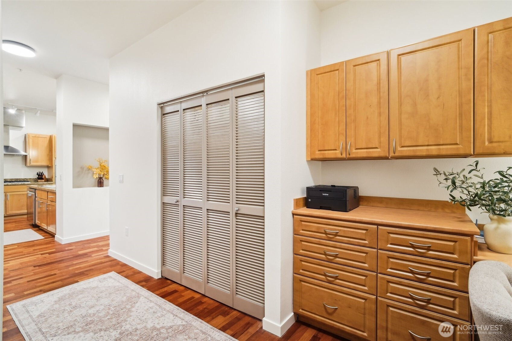 375 Kirkland Avenue, Kirkland, WA 98033