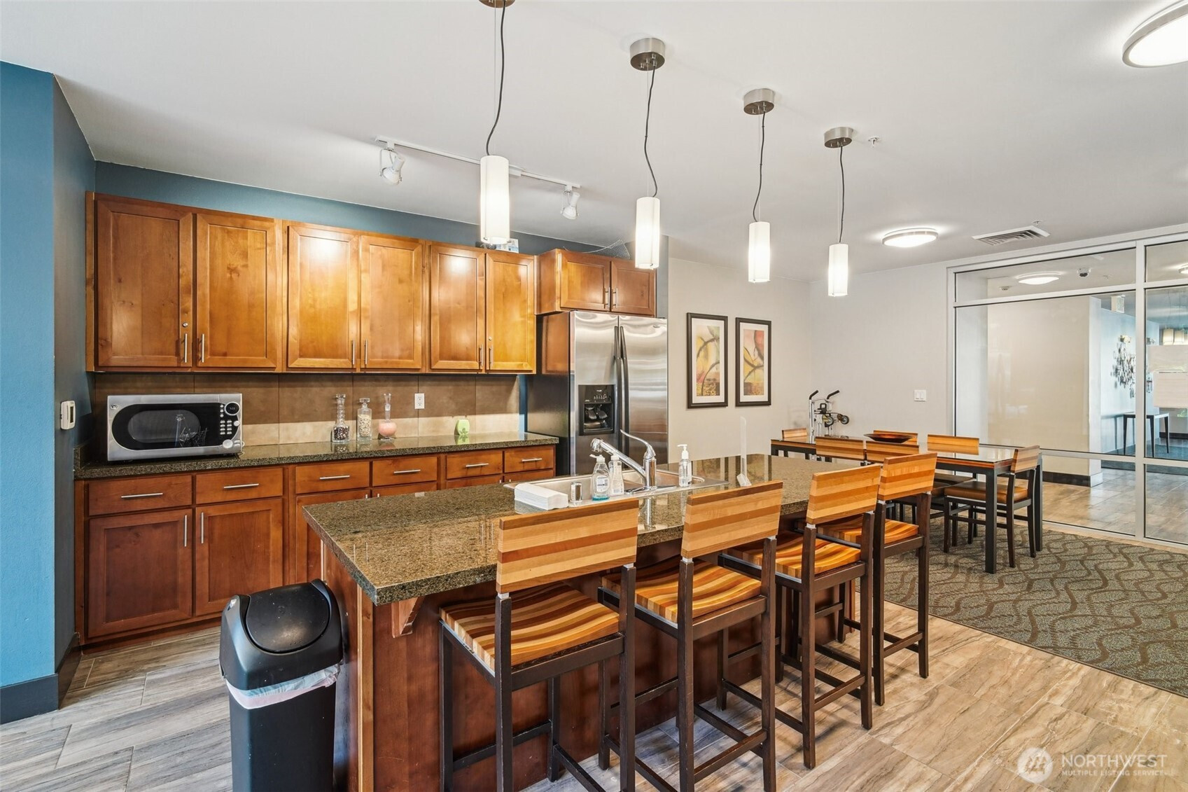 375 Kirkland Avenue, Kirkland, WA 98033