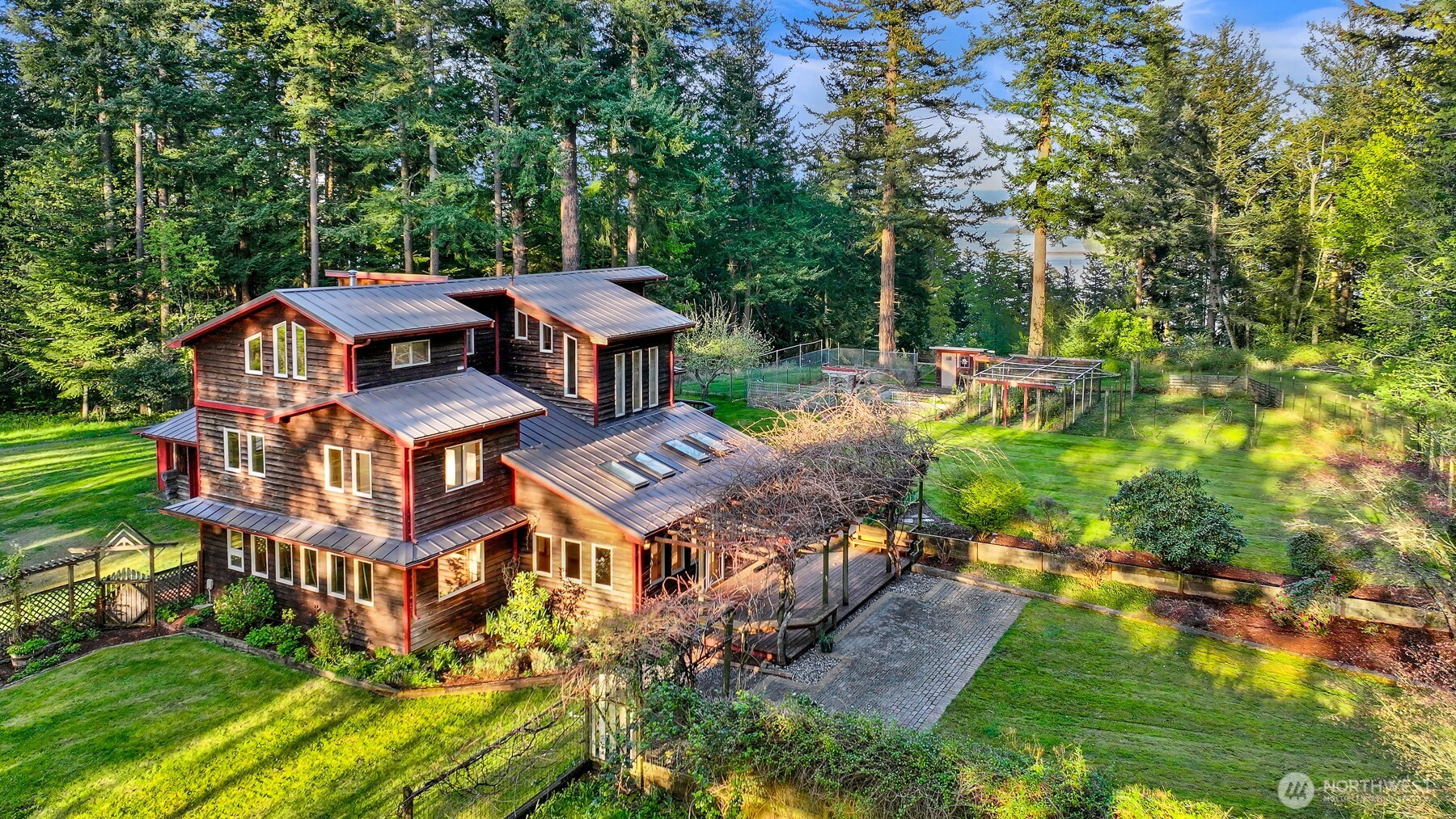 3542 Constitution Road, Lummi Island, WA 98262